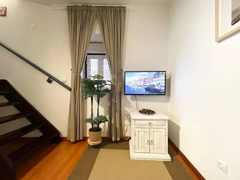 Apartamento T3 Duplex totalmente remodelado na zona histórica da Ajuda, Lisboa