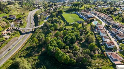 Vende-se terreno urbanizável com 42633m2 na Toutosa, Marco de Canaveses