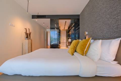 Arrenda-se T1 mobilado, com garagem e frente de Rio na Afurada, Vila Nova de Gaia