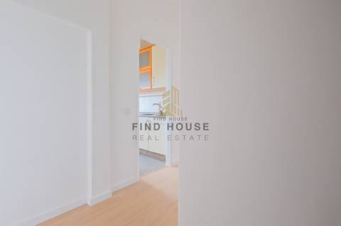 Arrenda-se Apartamento T2 com vista Rio em Penha de França, Lisboa