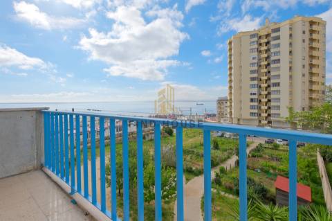 Arrenda-se Apartamento T2 com vista Rio em Penha de França, Lisboa