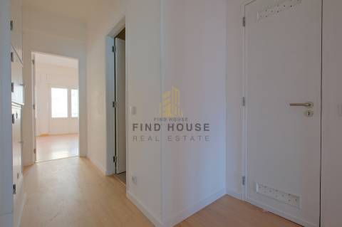 Arrenda-se Apartamento T1 com vista Rio em Penha de França, Lisboa