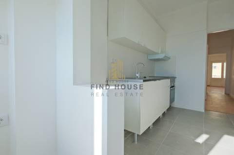 Arrenda-se Apartamento T1 com vista Rio em Penha de França, Lisboa