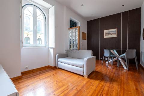 Arrenda-se Apartamento T1 Mobilado em Lisboa