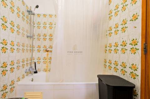 Vende-se Apartamento T3 em Pai do Vento, Cascais