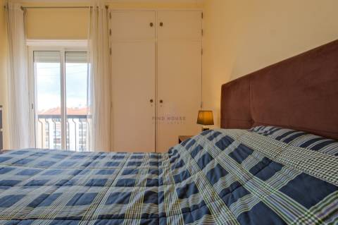 Vende-se Apartamento T3 em Pai do Vento, Cascais