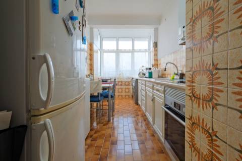 Vende-se Apartamento T3 em Pai do Vento, Cascais