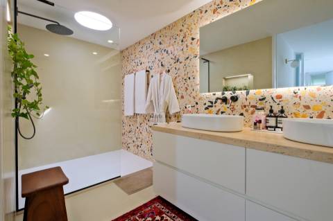 Vende-se Moradia T4 de luxo, com piscina, no exclusivo condomínio “Vale Utopia” em Carnaxide