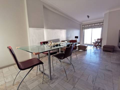 T3 com Varanda e Vista Mar – Póvoa de Varzim