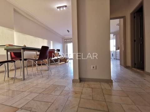 T3 com Varanda e Vista Mar – Póvoa de Varzim