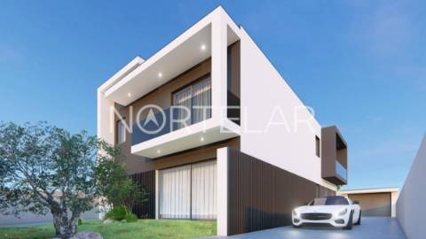 Moradia de LUXO T3, com vistas para o Rio Este, Azurara, VILA DO CONDE.