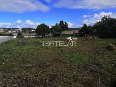 Terreno urbano 861 m² murado – Fradelos, Famalicão