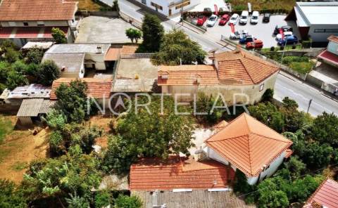 Moradia para remodelção na Trofa