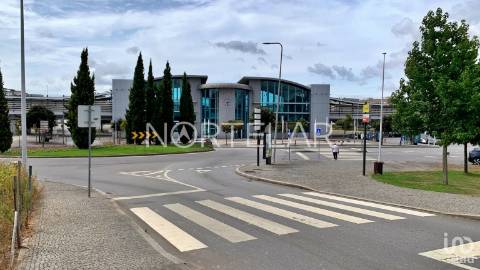 Moradia para remodelção na Trofa