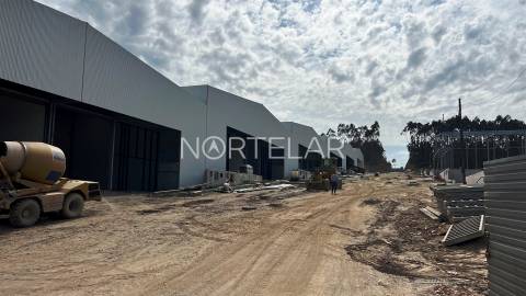 Armazém para Arrendamento na Zona Industrial de Ribeirão, Vila Nova de Famalicão