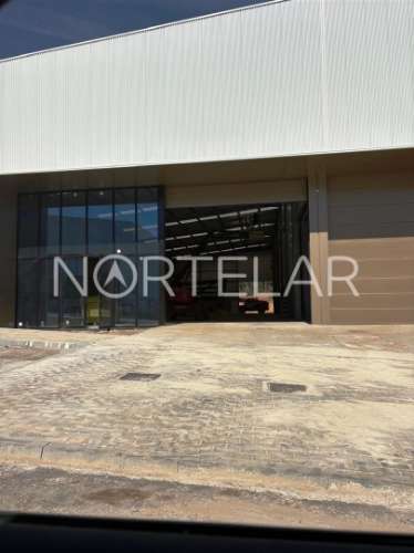 Armazém para Arrendamento na Zona Industrial de Ribeirão, Vila Nova de Famalicão