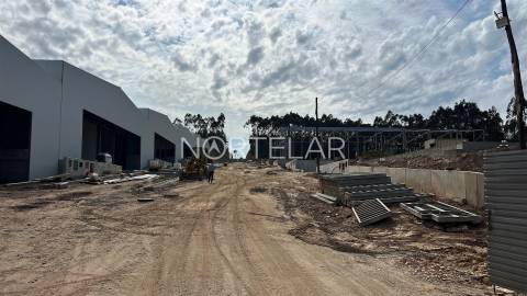 Armazém para Venda na Zona Industrial de Ribeirão, Vila Nova de Famalicão