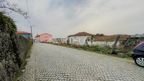 Terreno 3.280 m² com parecer para 14 moradias – Trofa