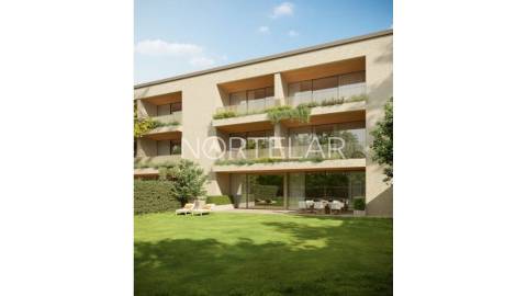 Apartamento T3 de luxo na Foz com varanda ou jardim – FOLIAGE