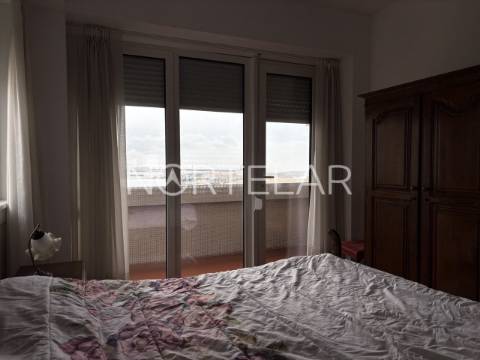 Apartamento T2 para venda com vista mar na Póvoa de Varzim