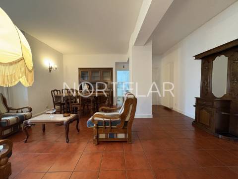 Apartamento T2 para venda com vista mar na Póvoa de Varzim