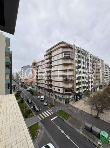 Apartamento T2 para venda com vista mar na Póvoa de Varzim