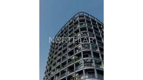 T2 SMART com varanda – Lake Towers | Arca d’Água