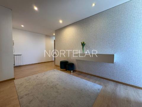 Apartamento T3 Venda em Bougado (São Martinho e Santiago),Trofa