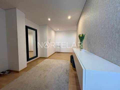 Apartamento T3 Venda em Bougado (São Martinho e Santiago),Trofa