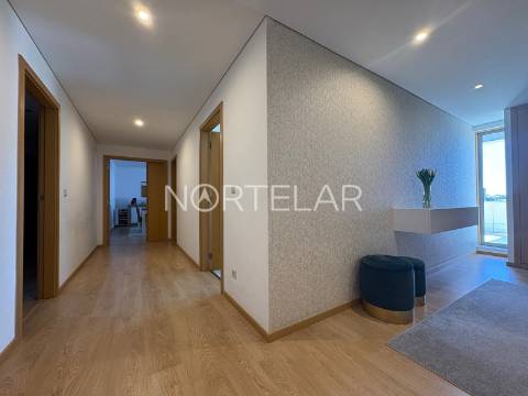 Apartamento T3 Venda em Bougado (São Martinho e Santiago),Trofa