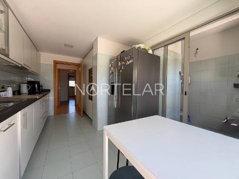 Apartamento T3 Venda em Bougado (São Martinho e Santiago),Trofa