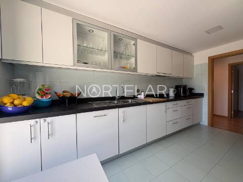 Apartamento T3 Venda em Bougado (São Martinho e Santiago),Trofa