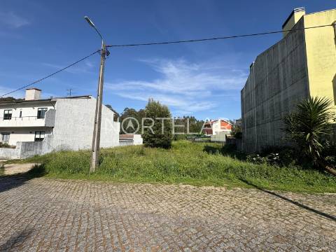 Terreno  Venda em Castêlo da Maia,Maia