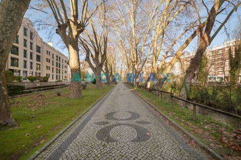 ANG109 - Terreno para Construção para Venda em Arrabal