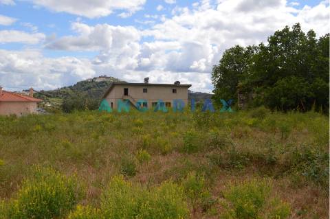 ANG134 - Terreno para Venda em Ourém
