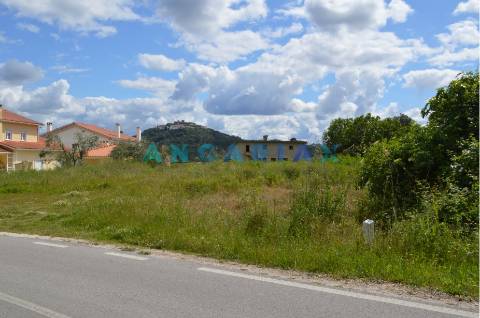 ANG134 - Terreno para Venda em Ourém