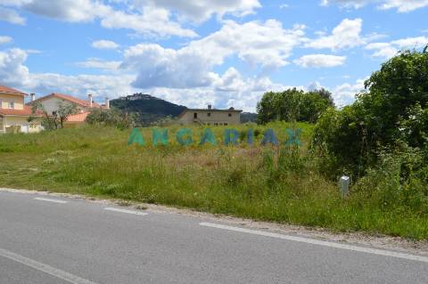 ANG134 - Terreno para Venda em Ourém