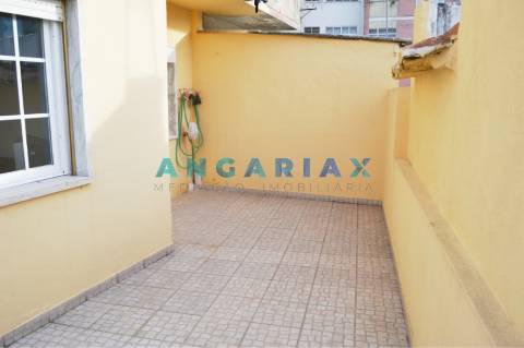 ANG150 - Apartamento T2 para Venda em Sacavém