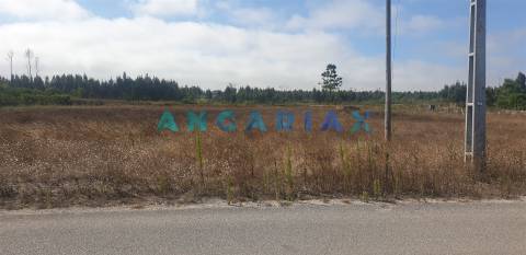 ANG298 - Terreno de Construção  para Venda em Carvide