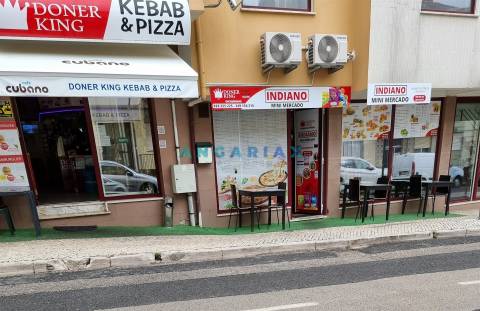 ANG326 - Loja para Investimento para Venda em Ourém