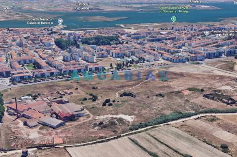 ANG600 - Terreno com 99230m2 para Venda em Montijo