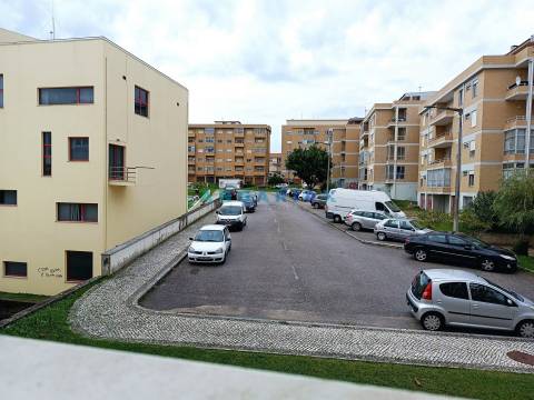 ANG675 - Apartamento T4 para Venda no centro da Figueira da Foz