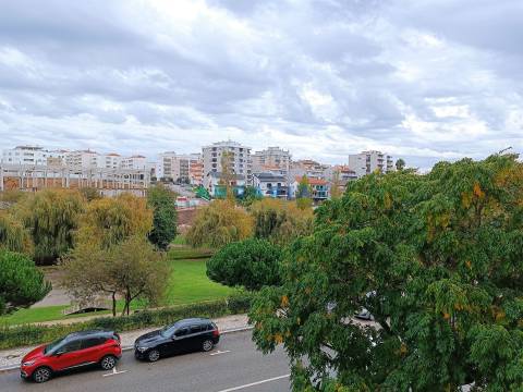 ANG675 - Apartamento T4 para Venda no centro da Figueira da Foz
