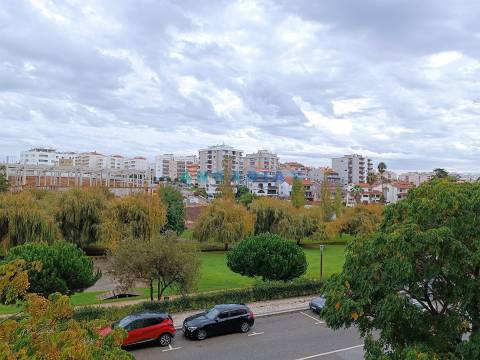 ANG675 - Apartamento T4 para Venda no centro da Figueira da Foz