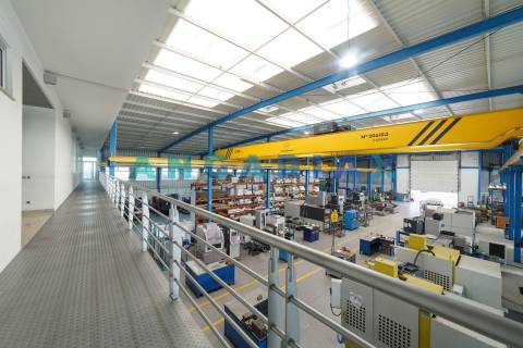 ANG737 - Pavilhão Industrial para Venda em Porto de Mós, Leiria