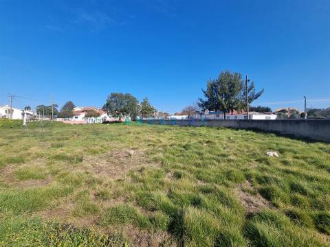 ANG726 - Terreno de 2500m2 para Venda em Porto de Mós