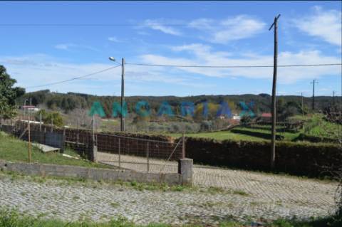 ANG733 - Terreno com 1505m2 para Venda em Figueiró dos Vinhos, Leiria