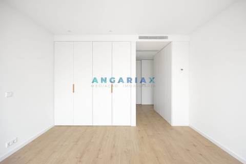 ANG765 - Apartamento T4 para Venda em Leiria
