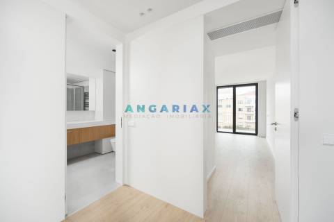 ANG765 - Apartamento T4 para Venda em Leiria