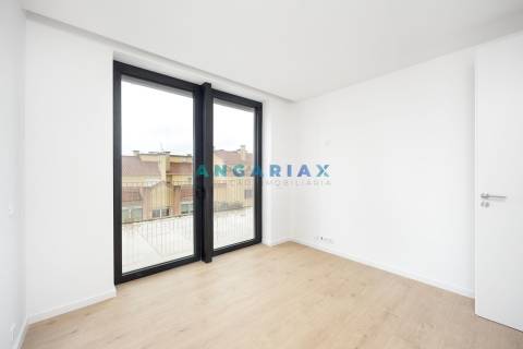 ANG765 - Apartamento T4 para Venda em Leiria